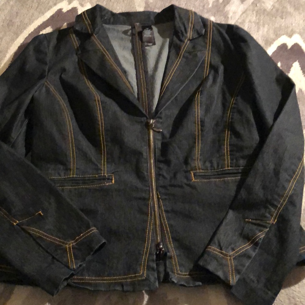 NWOT BIsou BIsou Jean Jacket